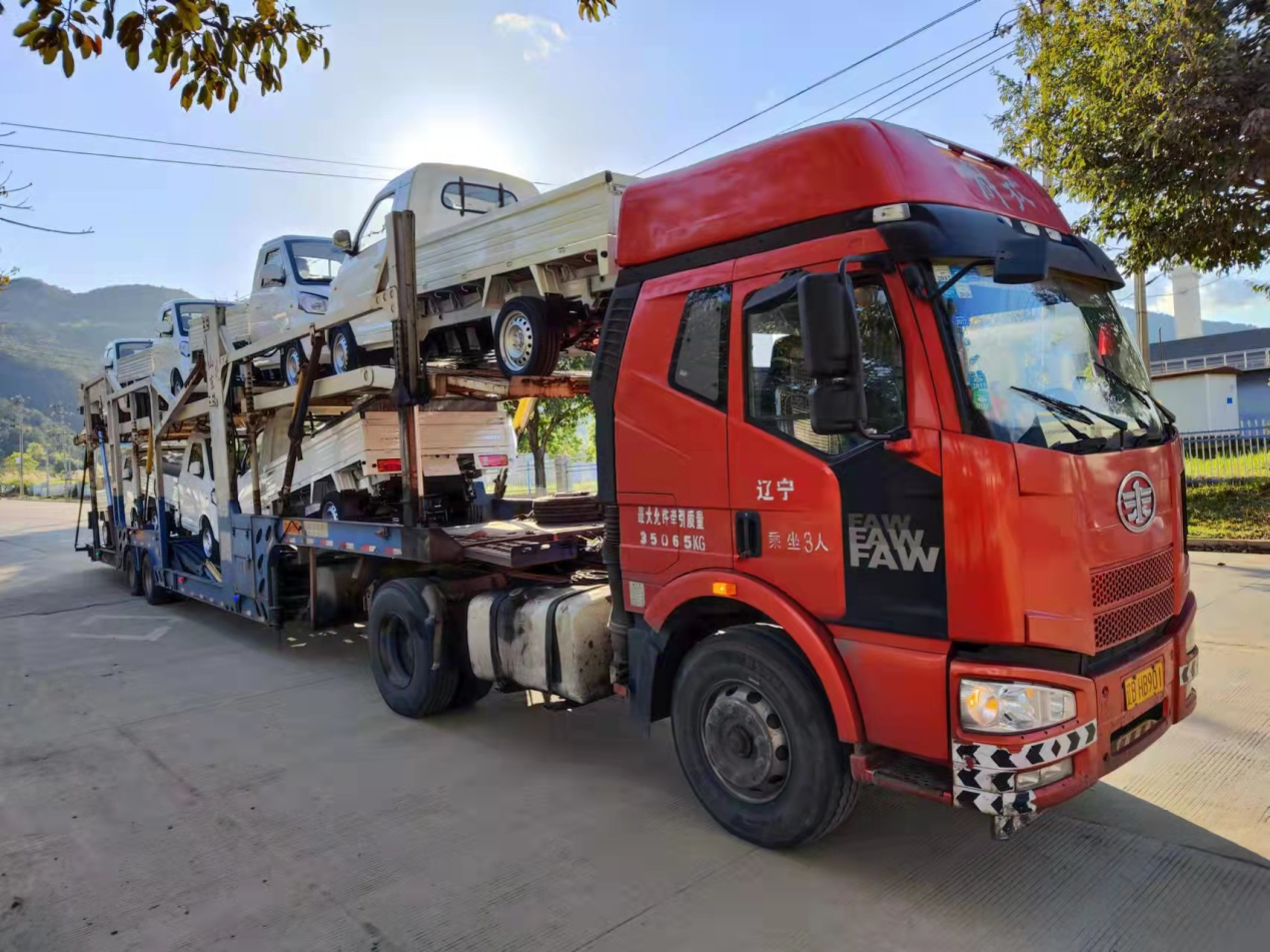 Prva pošiljka električnega mini tovornjaka KEYTON N50 na Kubo