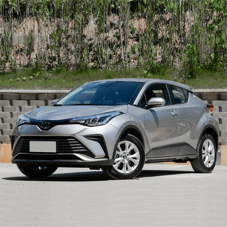 Toyota Izoa bencinski SUV